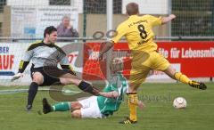 Landesliga - FC Gerolfing - FC Augsburg II - Torwart Peter Zemljak unter Beschuß, rechts Domonik Bechermeier rettet