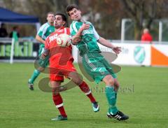 FC Gerolfing - TSG Thannhausen - Thomas Mayer rechts im Zweikampf