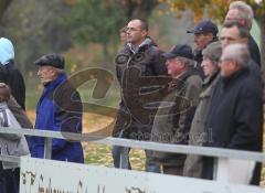 TSV Kösching - TSV Dachau - Trainer Sasa Miskovic wurde von der Bank in den Zuschauer vom Schiedsrichter geschickt