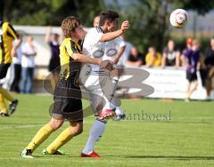 VfB Frierichshofen - SpVgg Wolfsbuch/Zell - rechts Benjamini Anikin stoppt den Ball und wird umgestoßen