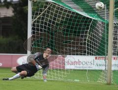 SV Manching - FC Deisenhofen 0:2 - Elfmeter Torwart Manching Christopher Haas keine Chance beim 0:1