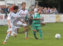 FC Gerolfing - TuS Geretsried - rechts Marco Bertic rettet den Ball