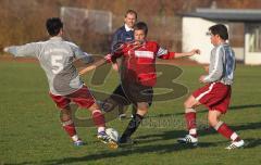 TSV Gaimersheim - TSV Altmannstein - links Benny Jornitz (A) mitte Markus Bauer (G) zieht durch und rechts Christoph Maier (A)