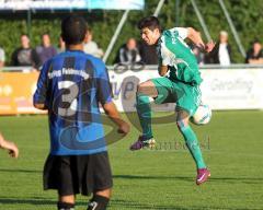 FC Gerolfing - SpVgg Feldmoching - Patrick Mack kommt frei zum Schuß und trifft den Ball nicht