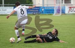 TSV Kösching - Türkgücü München 0:2 - rechts Martin Tratz krätscht