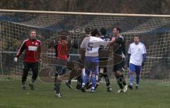 TSV Oberhaunstadt - TSV Dachau - Das Tor zur 2:3 Führung für Dachau. links Torwart Martin Schwürzer beschwert sich bei der Schiedsrichterin
