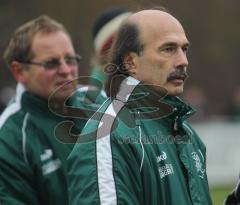 BOL - FC Gerolfing - SV Manching - Trainer Gerolfing Peter Mack und hinten Co-Trainer Uwe Weinrich
