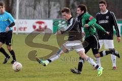 FC Gerolfing - SC Balham-Vaterstetten - mitte Daniel Schachtner kämpft sich durch