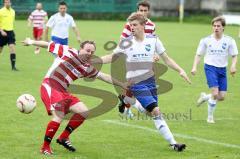 TSV Kösching gegen FC Sportfreunde Eitting Lelanz Peter von Kösching beim Versuch eine Flanke zu spielen Foto: Jürgen Meyer