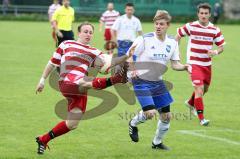 TSV Kösching gegen FC Sportfreunde Eitting Lelanz Peter von Kösching beim Versuch eine Flanke zu spielen Foto: Jürgen Meyer