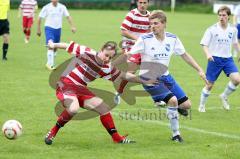 TSV Kösching gegen FC Sportfreunde Eitting Lelanz Peter von Kösching beim Versuch eine Flanke zu spielen Foto: Jürgen Meyer