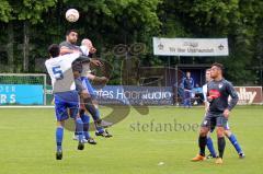 Bezirksliga Oberbayern Nord TSV Oberhaunstadt gegen TürkGücü Ataspor München Kaya Adim kann diesen Kopfball abblocken Foto: Jürgen Meyer