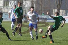 TSV Oberhaunstadt - SV Karlshuld - mitte Aydin Kaya (TSV) rechts Manuel Heininger