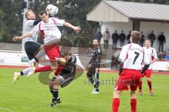 TSV Gaimersheim - TV 1861 Ingolstadt - Torwart Christian Schrott ist schneller als der Gaimersheimer Benjamin Brucker und fängt den Ball