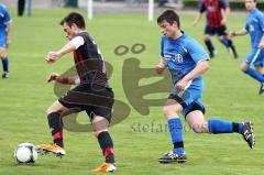 Kreisliga TSV Großmehring gegen TSV Hepberg Maiwald Michael kommt einen Schritt zu spätFoto: Jürgen Meyer