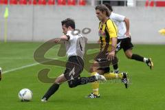 Relegation - TSV Lichtenau - TSV Altmannstein - 1:2 - rechts Martin Maier im Alleingang aufs Tor