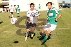 Bezirksliga - VfB Friedrichshofen - VfB Eichstätt II - links Andrej Kubicek und rechts Markus Schmidramsl