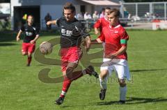 Bezirksliga - TSV Kösching - ASV Dachau - links Martin Oblinger im Zweikampf