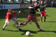 Bezirksliga - TSV Kösching - ASV Dachau - links Martin Oblinger im Zweikampf