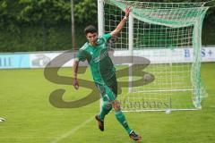 Landesliga Südwest - FC Gerolfing - SpVgg Kaufbeuren 1:2 - Benjamin Anikin zieht ab und erzielt den Ausgleich zum 1:1, Tor Jubel