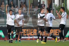 Landesliga - FC Gerolfing - TSV Bobingen - Siegtreffer Tor durch Elfmeter links Marco Bertic jubelt mit dem Team