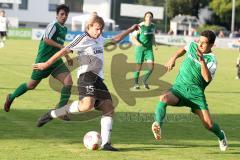 Landesliga - FC Gerolfing - SV Manching  1:1 - Steffen Schneider zieht ab und rechts Azad El-Mahmod stört