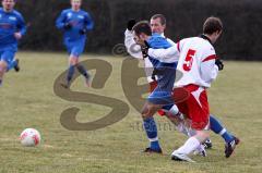 Fußball - TSV Etting - SV Buxheim - Schimmer Christian ( weiss Buxheim) foult seinen Gegenspieler - Foto: Juergen Meyer