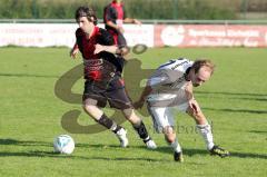 Kreisklasse 1 SV Buxheim gegen FC Arnsberg - Maile Dominik Buxheim links - Foto: Jürgen Meyer