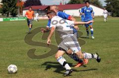 FC Hepberg gegen TSV Ober/Unterhaunstadt - Friedrich Christian im dribbling und mit Flanke zum 2:0 -  Foto: Jürgen Meyer