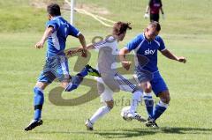 FC Hepberg gegen TSV Ober/Unterhaunstadt - Maurer Tobias im dribbling -  Foto: Jürgen Meyer