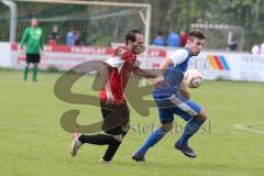 Kreisliga - TSV Oberhaunstadt - Türkisch SV Ingolstadt - links Aydin Deniz gegen rechts TSV Patrick Krieschey