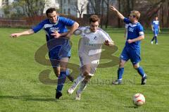 Kreisliga 1 TSV Ober/Unterhaunstadt - DJK Ingolstadt - Ampferl Christoph (weiß Oberhaunstadt) wird gehaltten - Foto: Jürgen Meyer