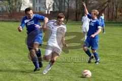 Kreisliga 1 TSV Ober/Unterhaunstadt - DJK Ingolstadt - Ampferl Christoph (weiß Oberhaunstadt) wird gehaltten - Foto: Jürgen Meyer