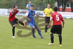 Kreisliga - TSV Oberhaunstadt - Türkisch SV Ingolstadt - links Aydin Deniz gegen rechts TSV Patrick Krieschey