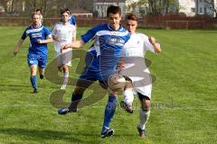 Kreisliga 1 TSV Ober/Unterhaunstadt - DJK Ingolstadt - Newald Marco (weiß Oberhaunstadt) im Zweikampf - Foto: Jürgen Meyer