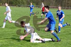 Kreisliga 1 TSV Ober/Unterhaunstadt - DJK Ingolstadt - Kobold Maximilian (weiß Oberhaunstadt) wird gefoult - Foto: Jürgen Meyer