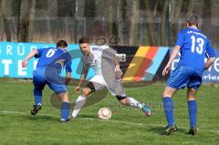 Kreisliga 1 TSV Ober/Unterhaunstadt - DJK Ingolstadt - Huber Stefan (blau DJK Ingolstadt) wird durch Jehn Benedikt (weiß Oberhaunstadt) verladen - Foto: Jürgen Meyer