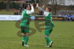 Landesliga - SV Manching - TSV Bobingen - links Antonino Giordano erzielt das 1:0, Tor Jubel mit rechts Mehmet Özler