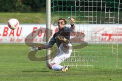 Landesliga S¸dwest - SV Manching - SV Raisting - Torwart Yunus Cakir chancenlos beim 0:2 Elfmeter