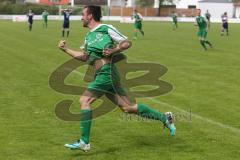 Landesliga Südwest - SV Manching - FV Illertissen II - Antonio Giordano erzielt den Ausgleich zum 1:1 Tor Jubel