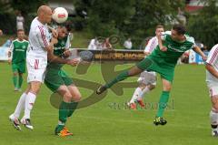 Landesliga - SV Manching - TSV Landsberg - links Aleksandar Dmitrovic wird angeschiossen, rechts per Kopf Matthias Lang