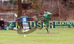 Landesliga Sdwest - SV Manching - SV Mering - Fabian Burchard versucht einen Heber gegen Adrian Wolf. Foto: Adalbert Michalik
