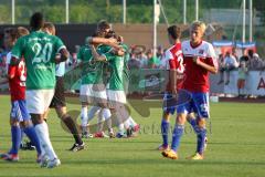 Testspiel - Greuther Fürth - Unterhaching - Torjubel zum 3:0 für Fürth