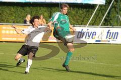 Verbandspokal - FC Gerolfing - BC Aichach - Steffen Schneider rechts im Zweikampf vor dem Tor