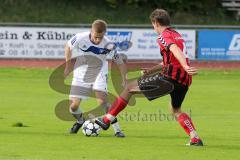 Kreisliga - SV Karlskron - TSV Baar-Ebenhausen 1:4 - links (SV) gegen rechts rot (TSV) 4 Tobias Becker