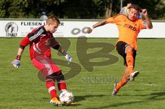 VFB Friedrichshofen - VFB Eichstätt II - Blabl Bastian (orange Friedr.hofen) Dörfler Max Torwart Eichstätt - Foto: Jürgen Meyer