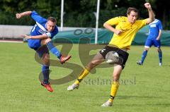 DJK Ingolstadt -ST Scheyern - Berthold Schneider (blau DJK Ingolstadt) - Foto: Jürgen Meyer