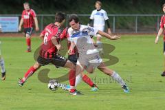 Kreisliga - SV Karlskron - TSV Baar-Ebenhausen 1:4 - links (TSV 6) Christian Krippl wird von rechts (SV) getunnelt