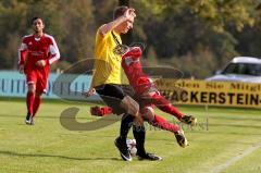 FC Wackerstein-Dünzing - Türk.SV Ingolstadt  - Pfaller Florian (gelb Wackerstein) Soysal Semih (rot Türkisch) - Foto: Jürgen Meyer