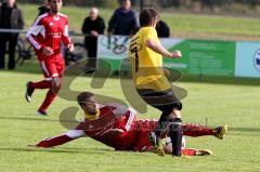 FC Wackerstein-Dünzing - Türk.SV Ingolstadt  - Soysal Semih (rot Türkisch) Martini Markus (gelb Wackerstein) - Foto: Jürgen Meyer